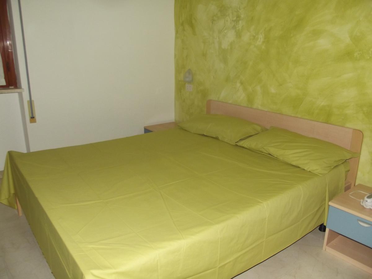 Hotel Sabbia D'Oro ปีเนโต ภายนอก รูปภาพ